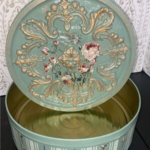 Handmade Floral Decorative Tin Box